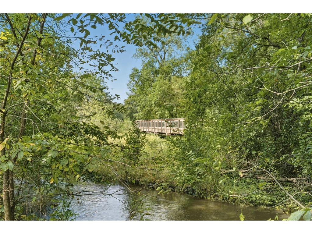 5512 Hillside Court Edina MN 55439 - Nine Mile Creek 7005628 image90