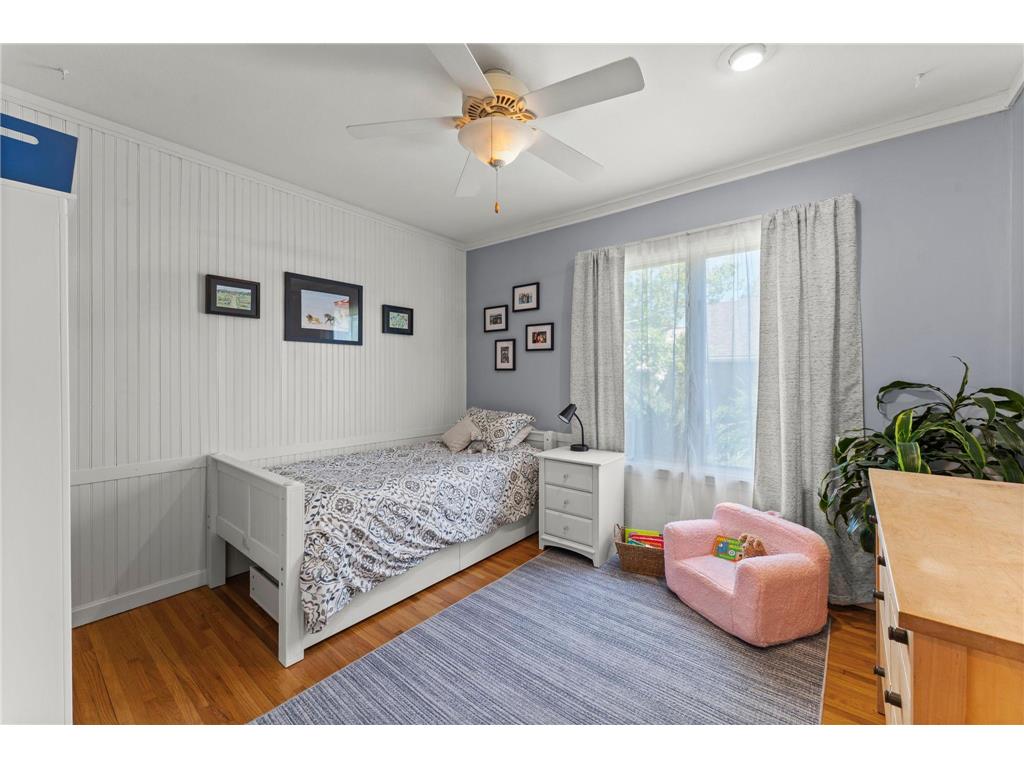 5515 Queen Avenue S Minneapolis MN 55410 7069652 image24