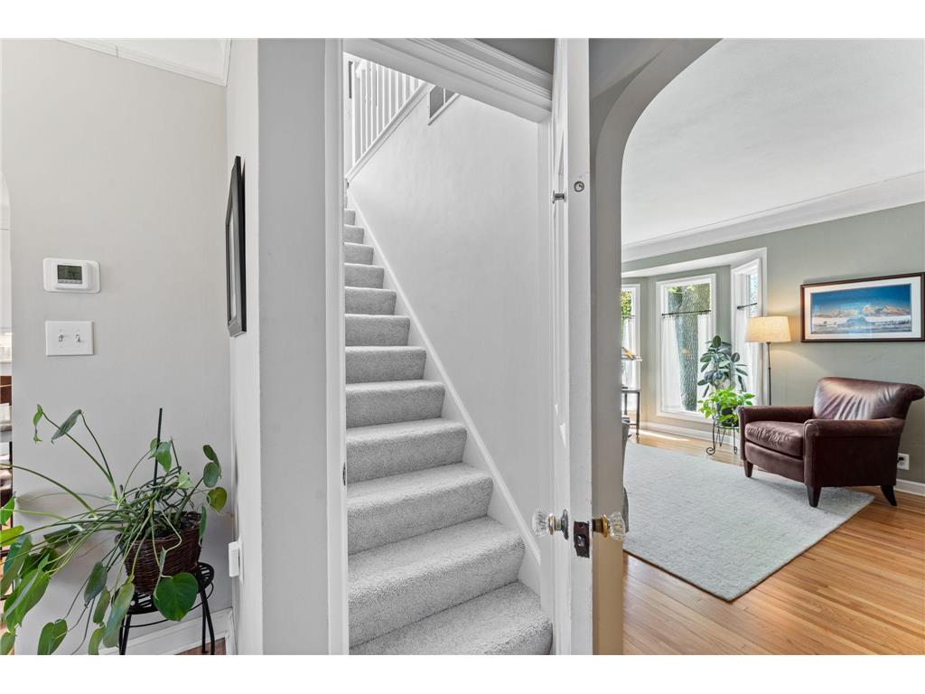 5515 Queen Avenue S Minneapolis MN 55410 7069652 image25
