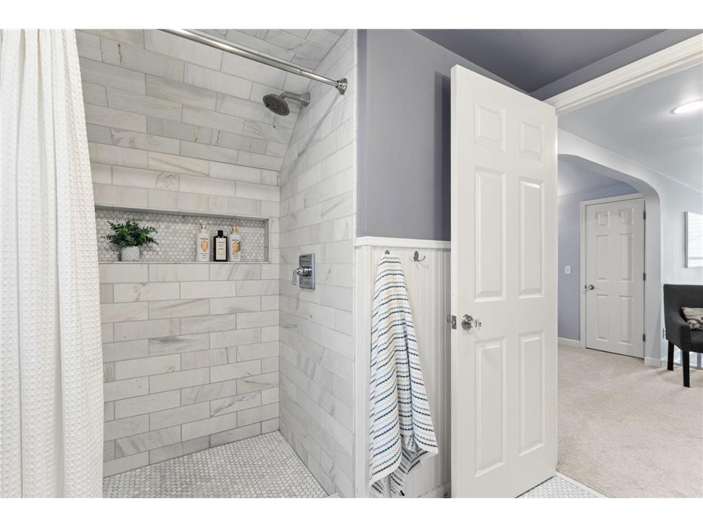 5515 Queen Avenue S Minneapolis MN 55410 7069652 image42