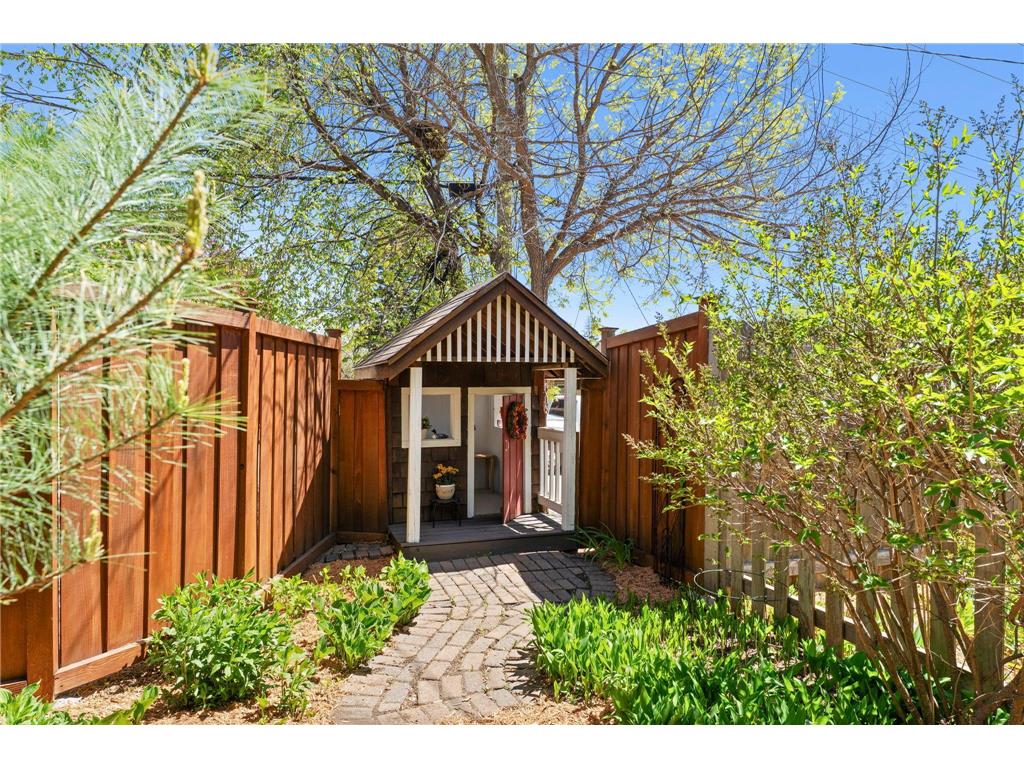 5515 Queen Avenue S Minneapolis MN 55410 7069652 image54