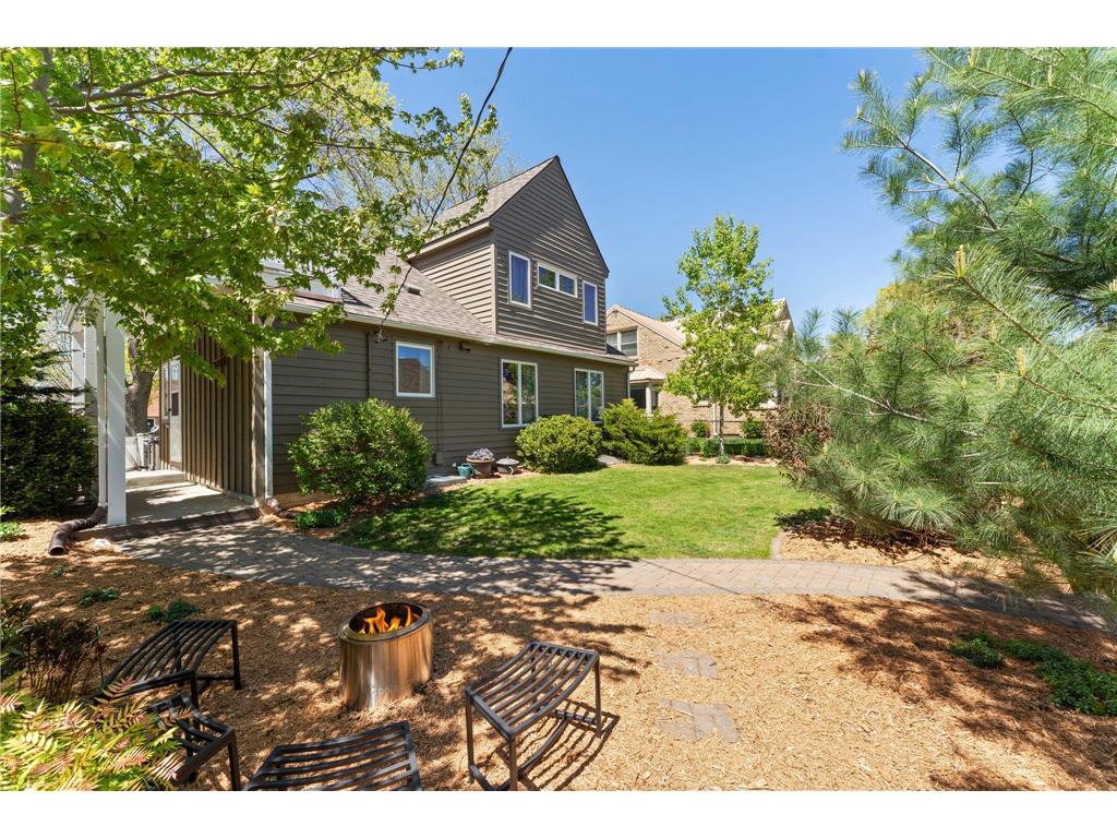 5515 Queen Avenue S Minneapolis MN 55410 7069652 image56