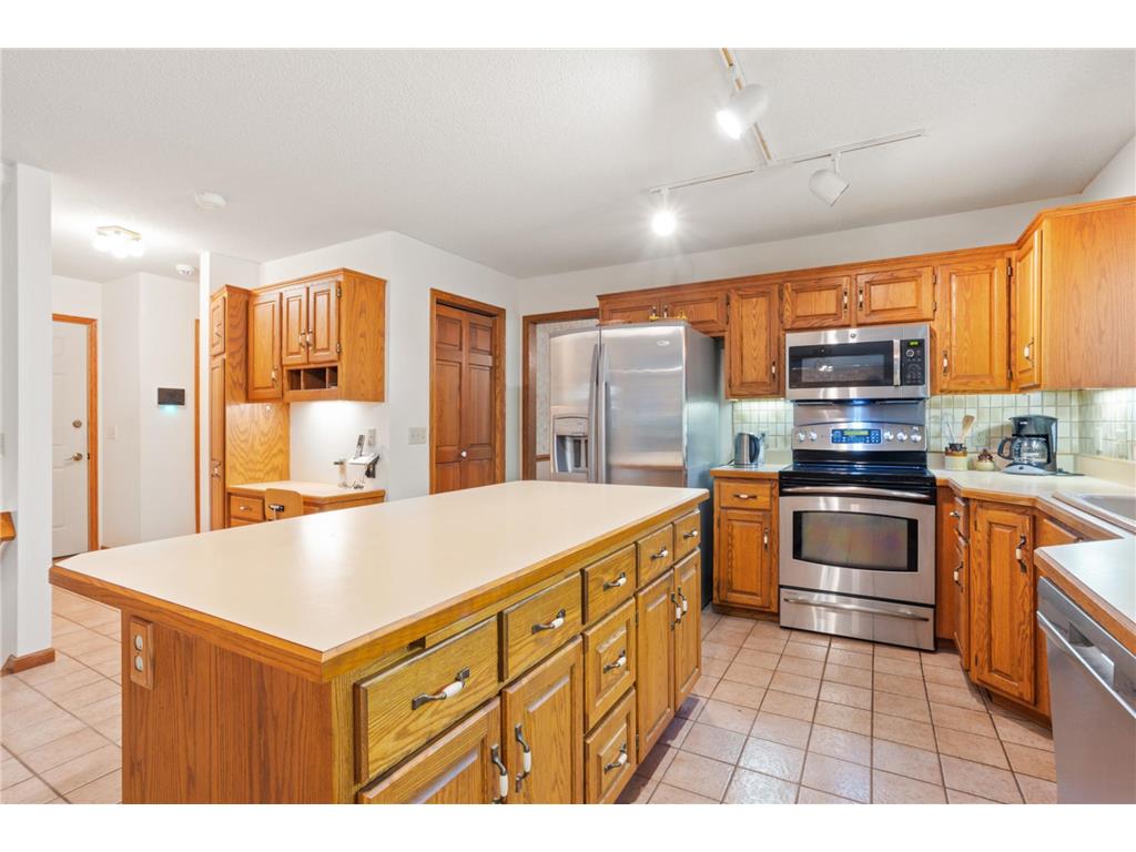 5515 Yorktown Lane N Plymouth MN 55442 6761383 image17