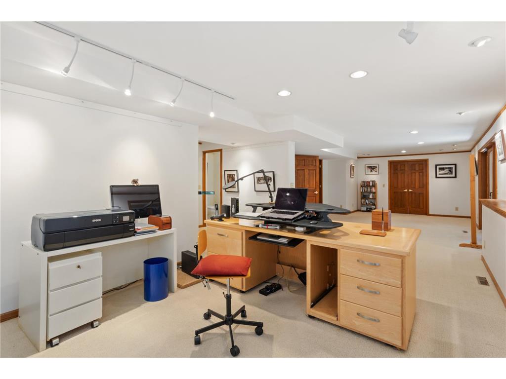 5515 Yorktown Lane N Plymouth MN 55442 6761383 image30