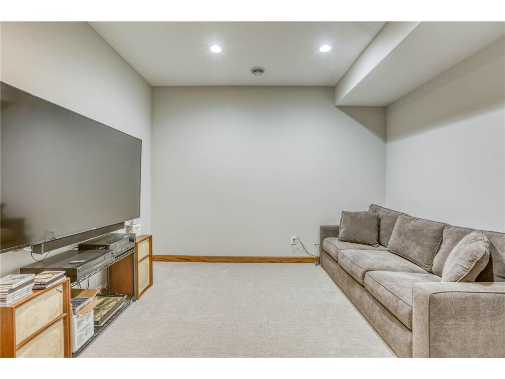 5517 Dickson Road Minnetonka MN 55345 - Glen 6637446 image33