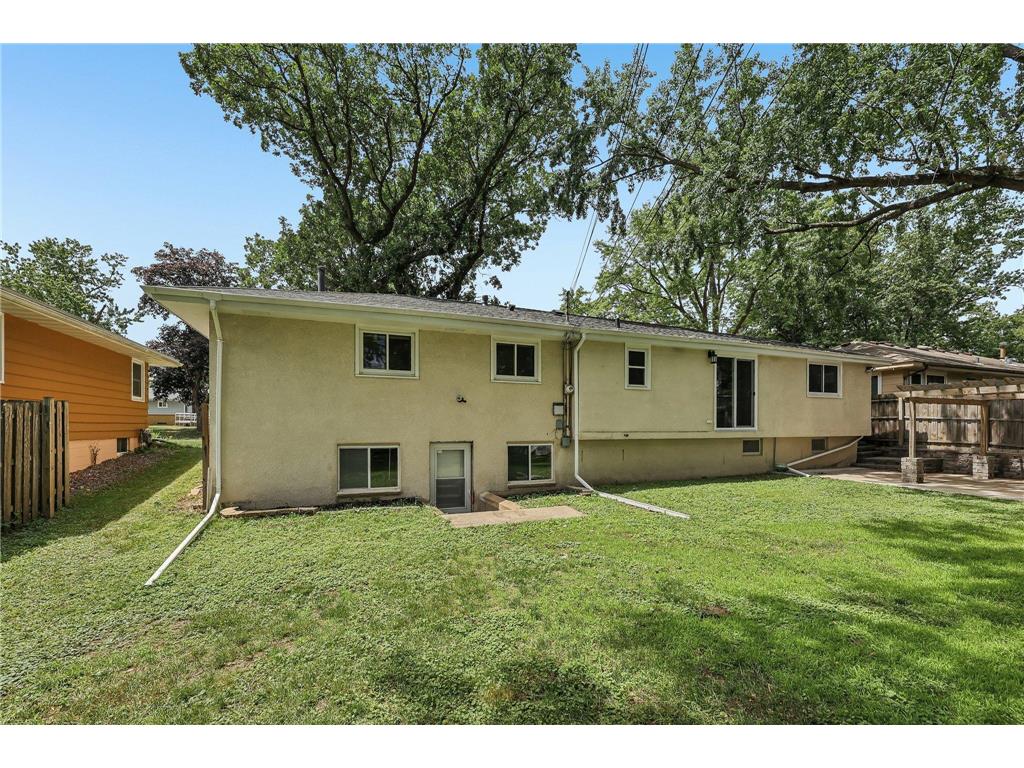5518 Regent Avenue N Crystal MN 55429 7093728 image40