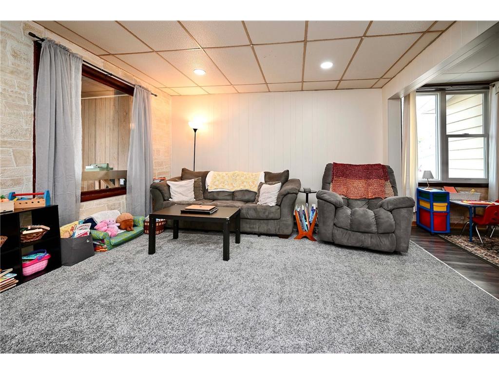 552 Hamilton Street Winona MN 55987 7057042 image2