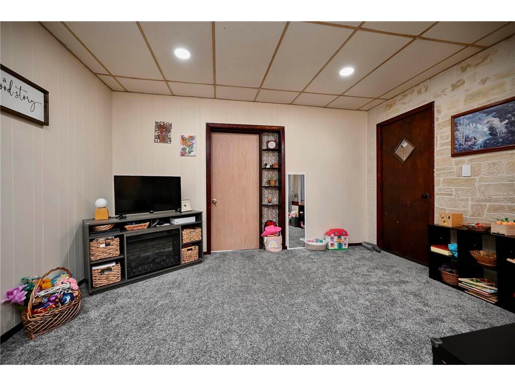 552 Hamilton Street Winona MN 55987 7057042 image4