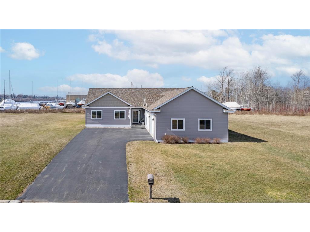 552 Marina Drive Superior WI 54880 6517489 image1