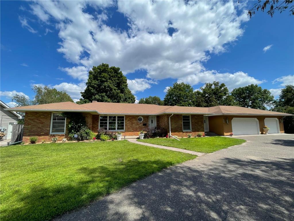 5520 Twin Lake Terrace N Crystal MN 55429 - Upper Twin Lake 6399759 image1