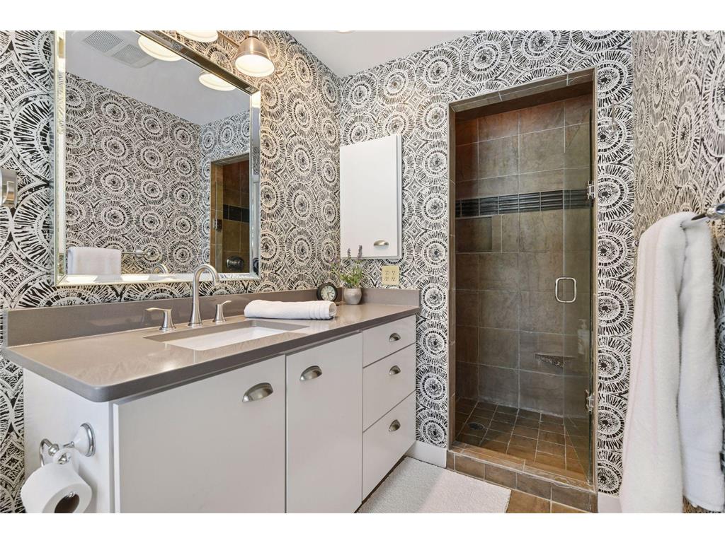 5521 Halifax Lane Edina MN 55424 7007602 image24