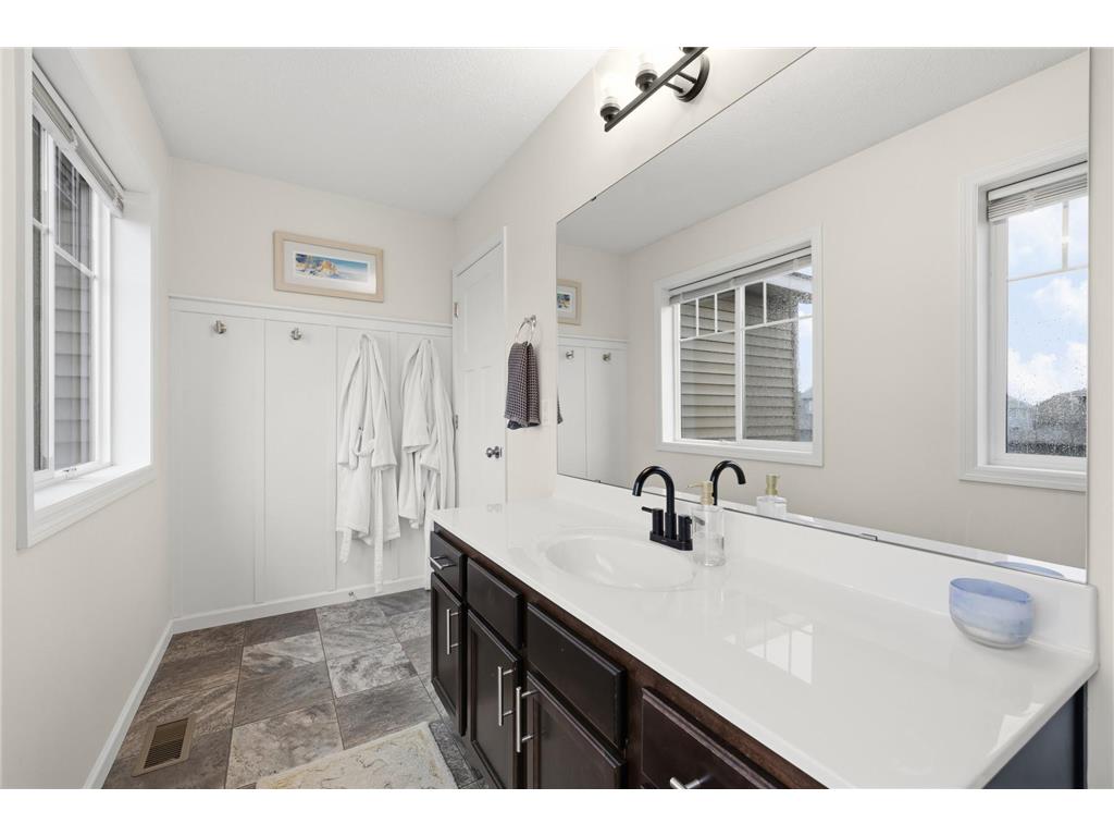 5521 Wisconsin Avenue N New Hope MN 55428 7041062 image15