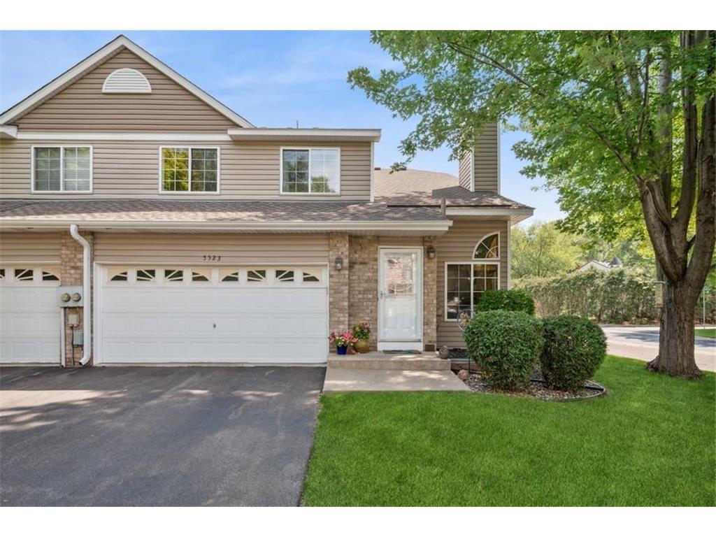 5523 W Fillmore Circle NE Fridley MN 55432 6409557 image1