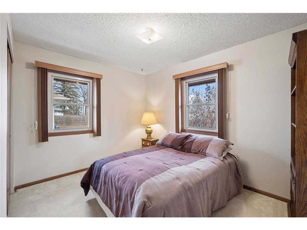 5526 Unity Avenue N Crystal MN 55429 7029913 image10