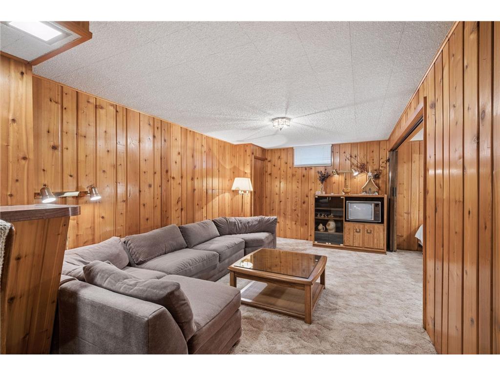5526 Unity Avenue N Crystal MN 55429 7029913 image16