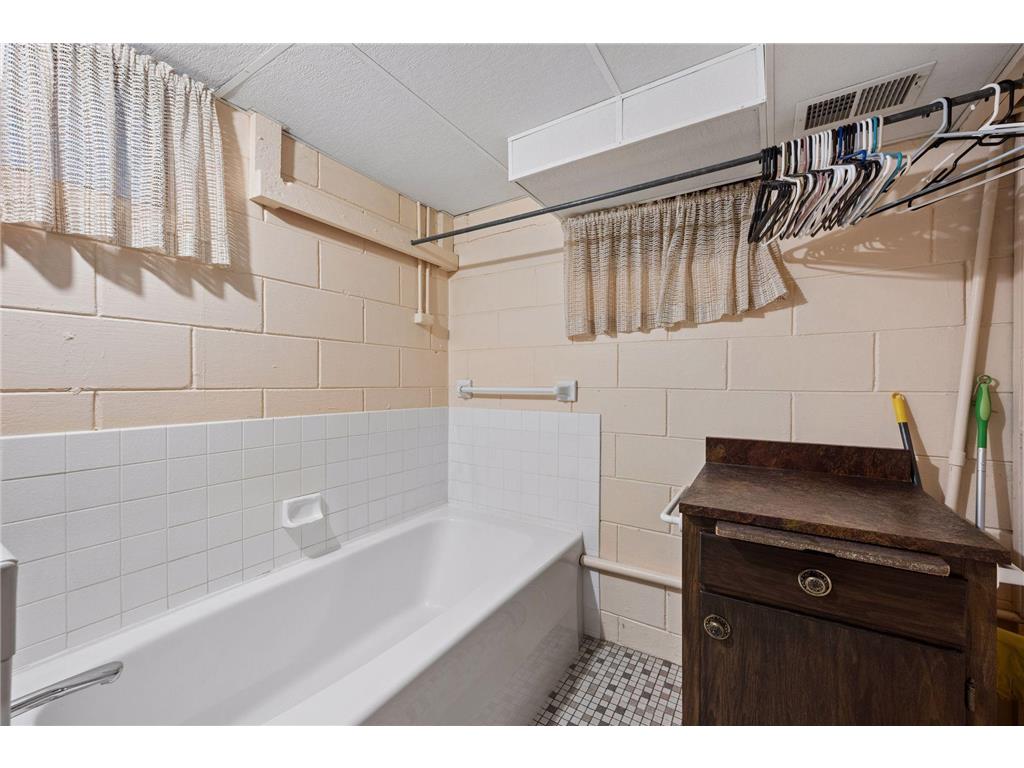 5526 Unity Avenue N Crystal MN 55429 7029913 image20