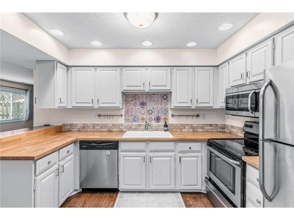 5527 E Bavarian Pass Fridley MN 55432 7006142 image12