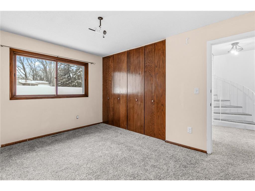 5527 E Bavarian Pass Fridley MN 55432 7006142 image16