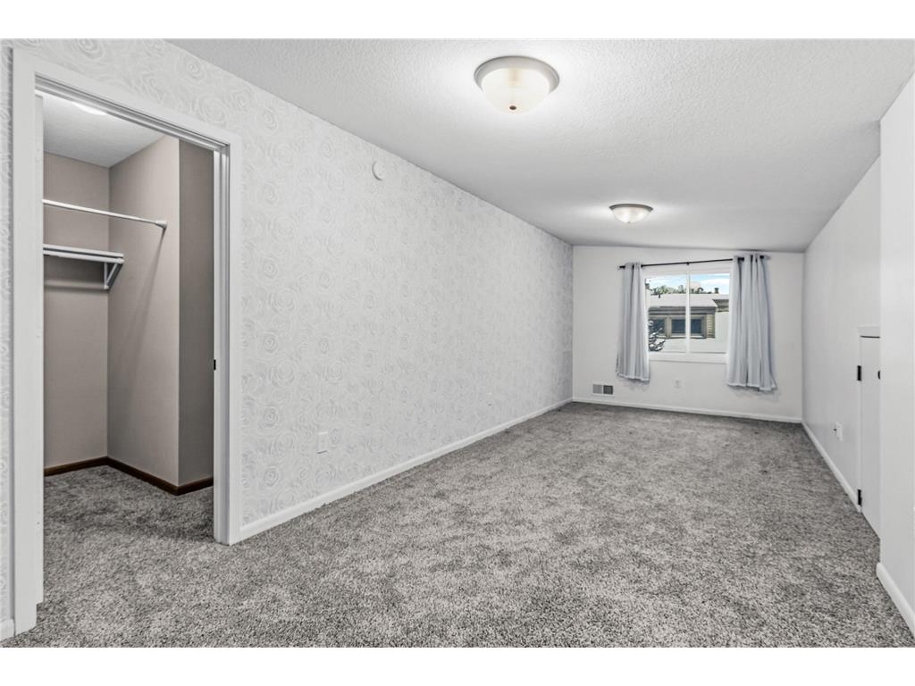 5527 E Bavarian Pass Fridley MN 55432 7006142 image20