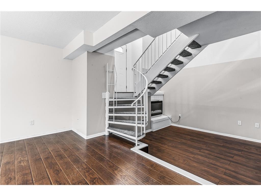 5527 E Bavarian Pass Fridley MN 55432 7006142 image7