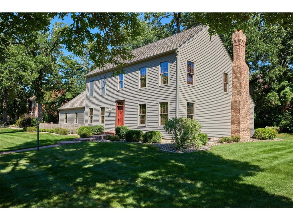 5527 River Bluff Drive, Bloomington, MN 55437 MLS 6244571 Edina Realty