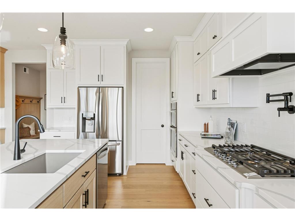 5527 Scenic Loop Run Victoria MN 55386 7002821 image25