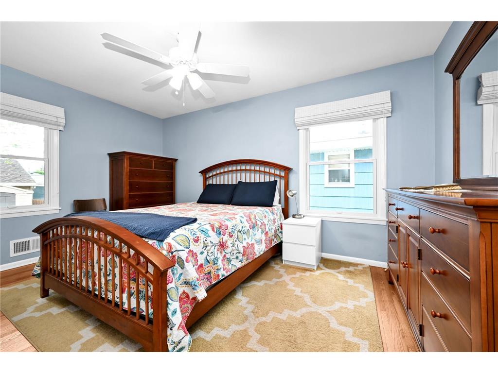5528 29th Avenue S Minneapolis MN 55417 7075145 image17