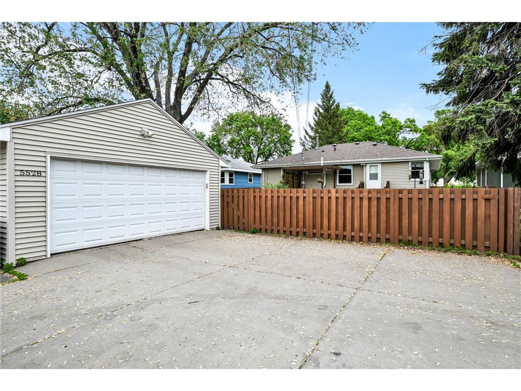 5528 29th Avenue S Minneapolis MN 55417 7075145 image31