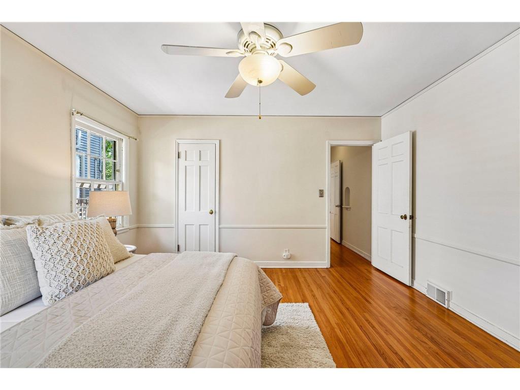 5529 Queen Avenue S Minneapolis MN 55410 6818397 image17