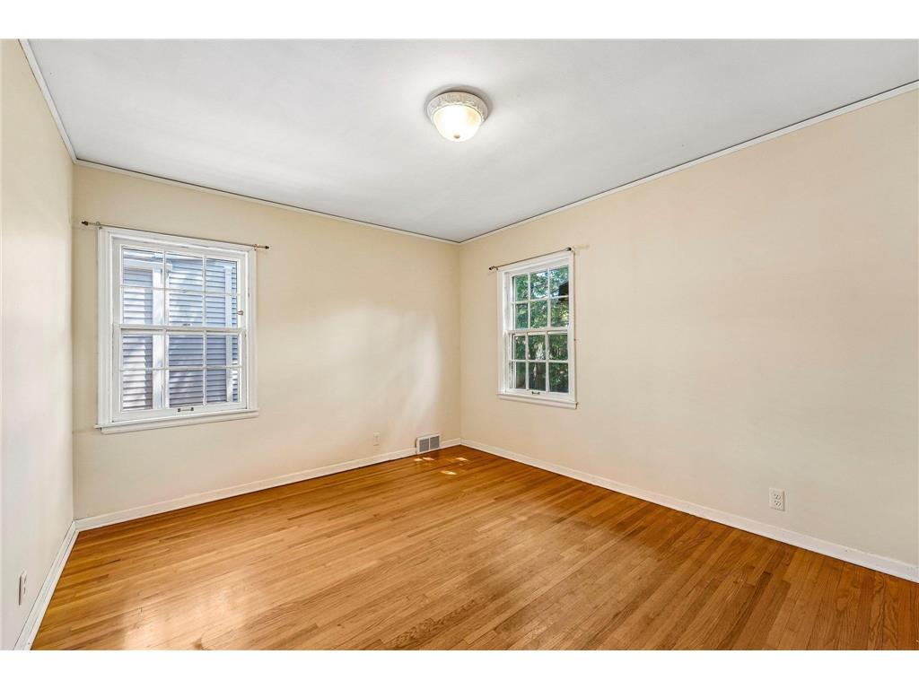 5529 Queen Avenue S Minneapolis MN 55410 6818397 image20
