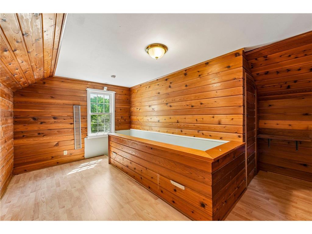 5529 Queen Avenue S Minneapolis MN 55410 6818397 image23