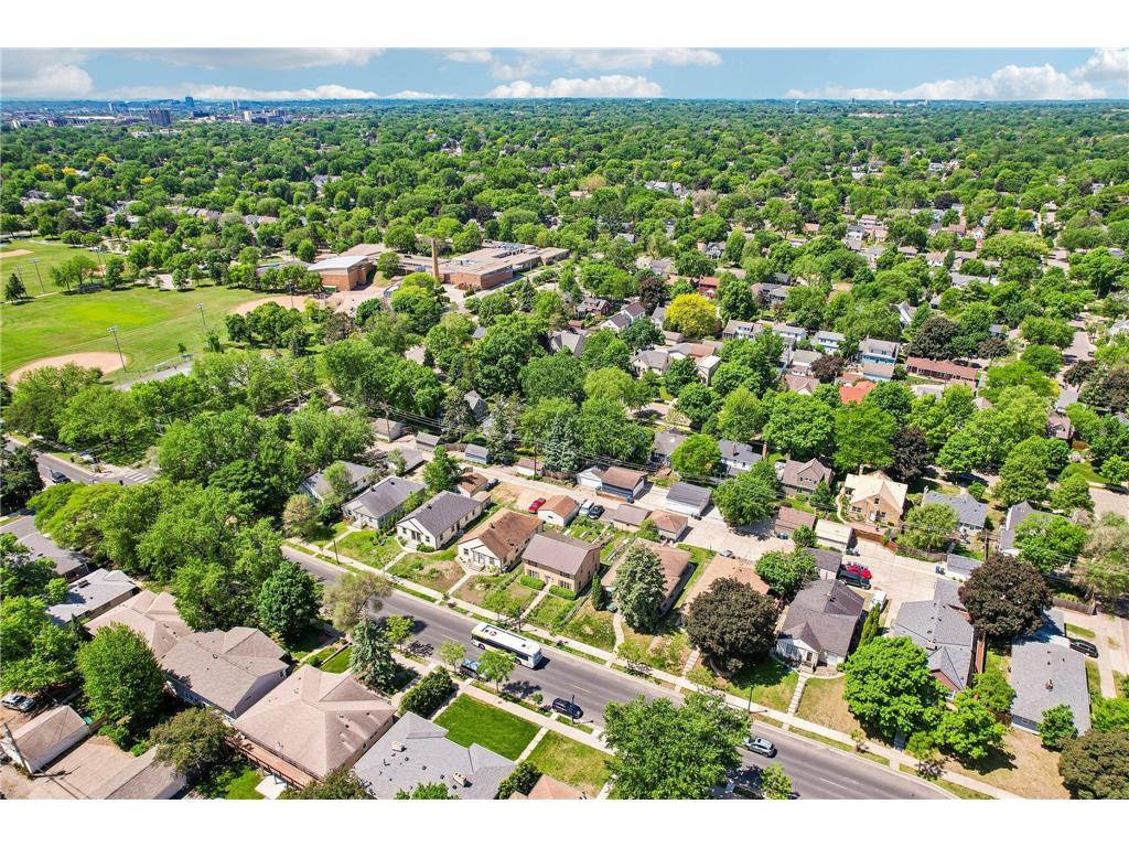 5529 Queen Avenue S Minneapolis MN 55410 6818397 image55