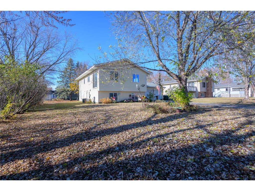 553 Aberdeen Drive Waite Park MN 56387 6628921 image1