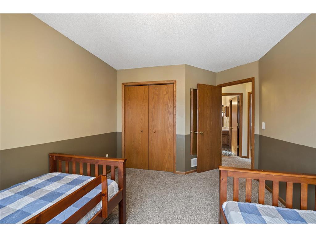 553 Hawthorn Road Lino Lakes MN 55014 7037954 image29