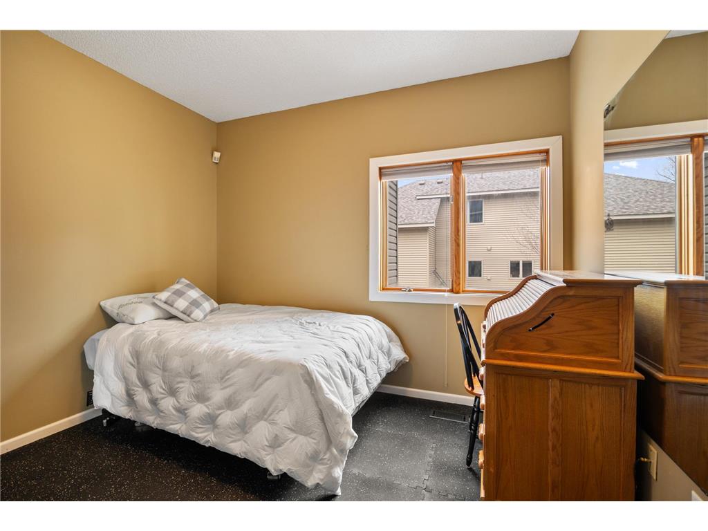 553 Hawthorn Road Lino Lakes MN 55014 7037954 image34