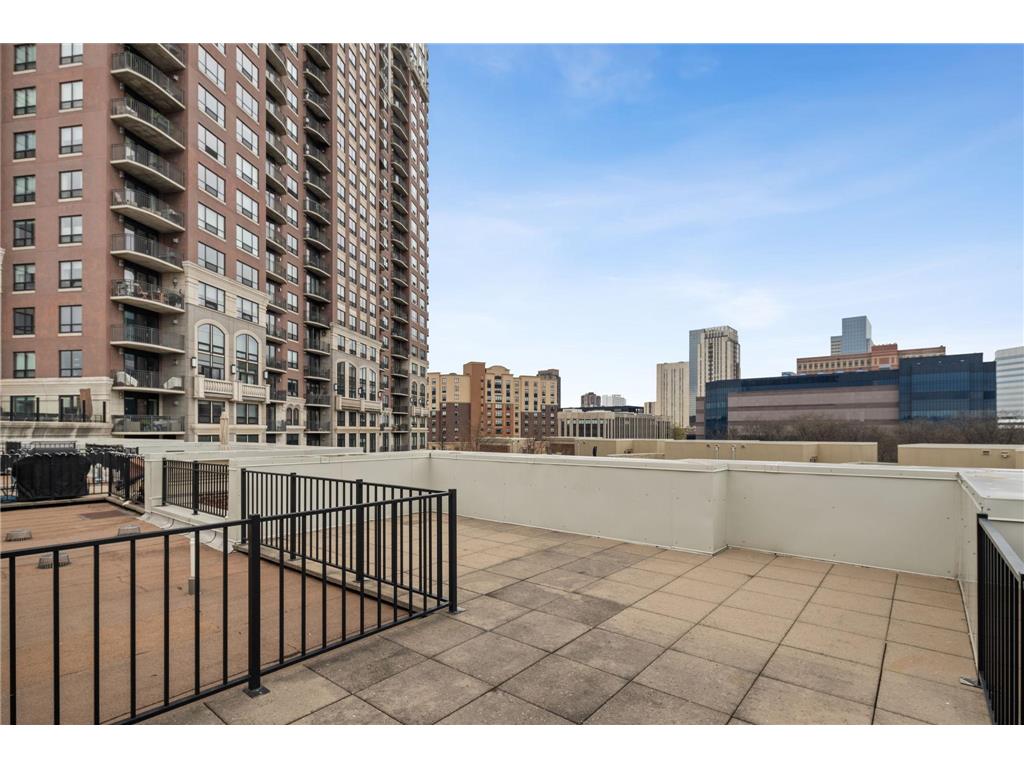 553 S 10th Street Minneapolis MN 55404 7063933 image40