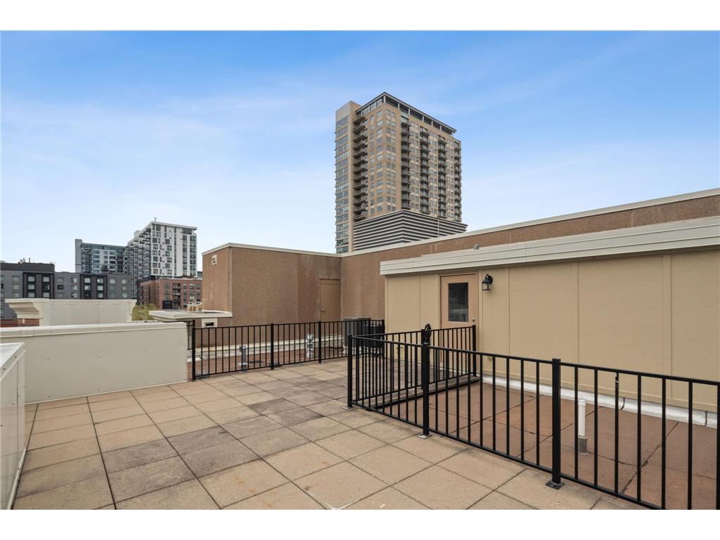 553 S 10th Street Minneapolis MN 55404 7063933 image42