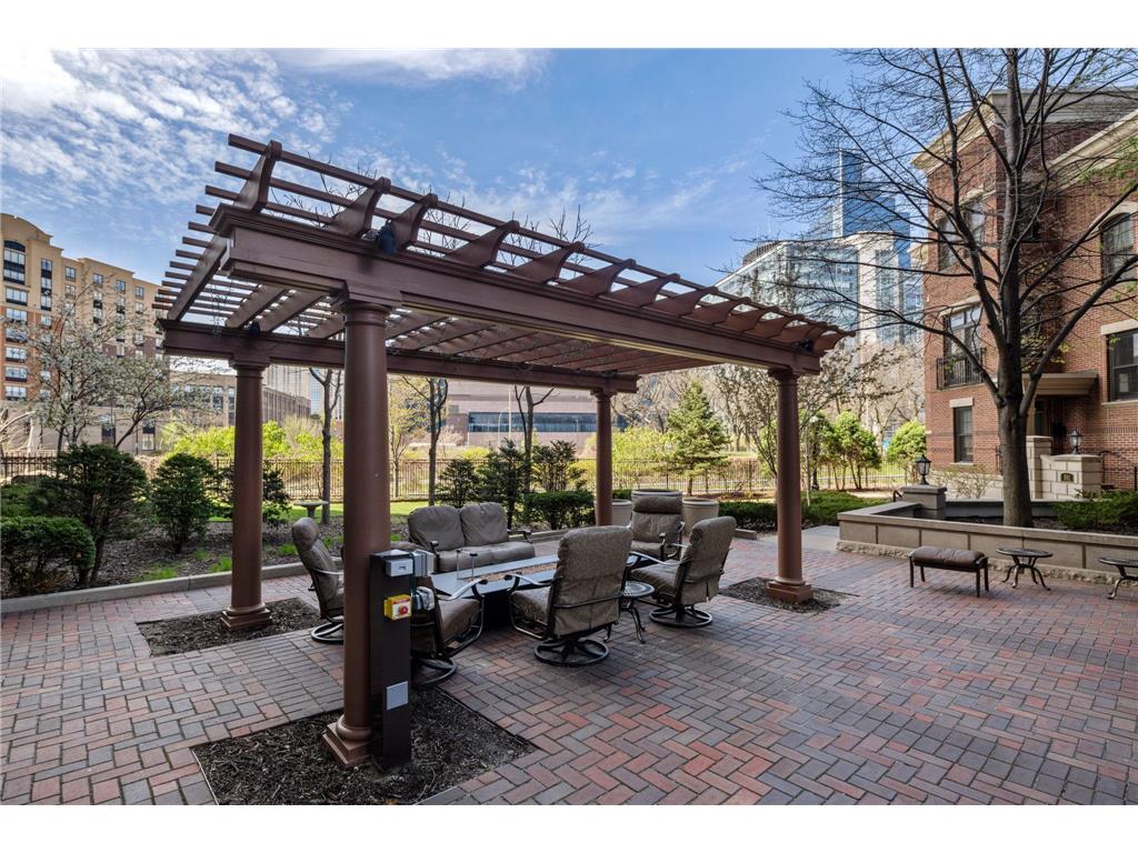 553 S 10th Street Minneapolis MN 55404 7063933 image64