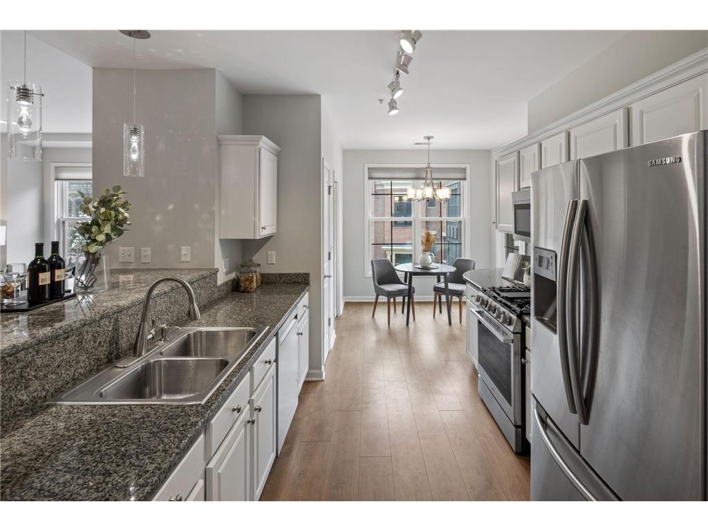 553 S 10th Street Minneapolis MN 55404 7063933 image9