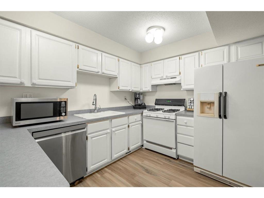 5530 E Bavarian Pass Fridley MN 55432 7112044 image11