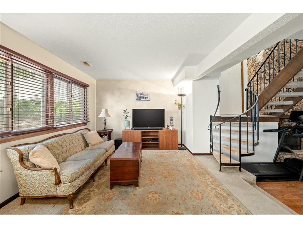 5530 E Bavarian Pass Fridley MN 55432 7112044 image2