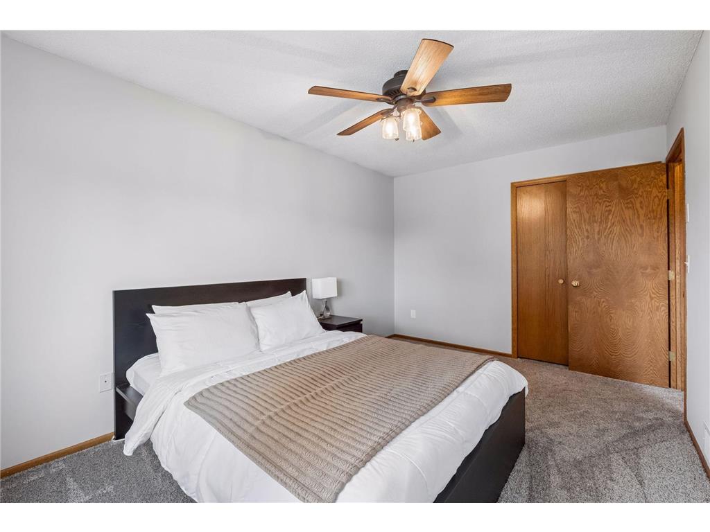 5533 Golfview Lane N Oakdale MN 55128 6764979 image16