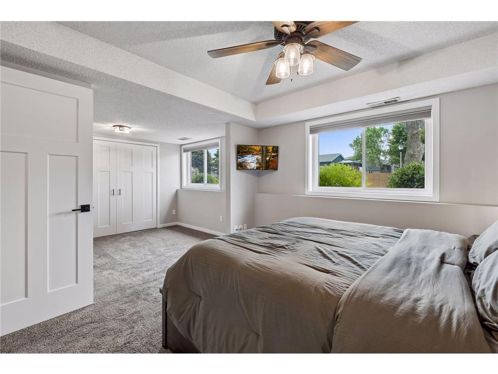 5533 Golfview Lane N Oakdale MN 55128 6764979 image24