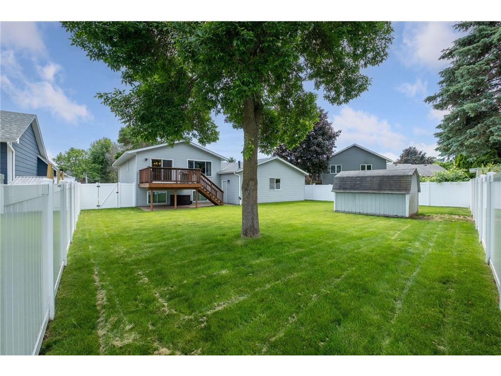 5533 Golfview Lane N Oakdale MN 55128 6764979 image40