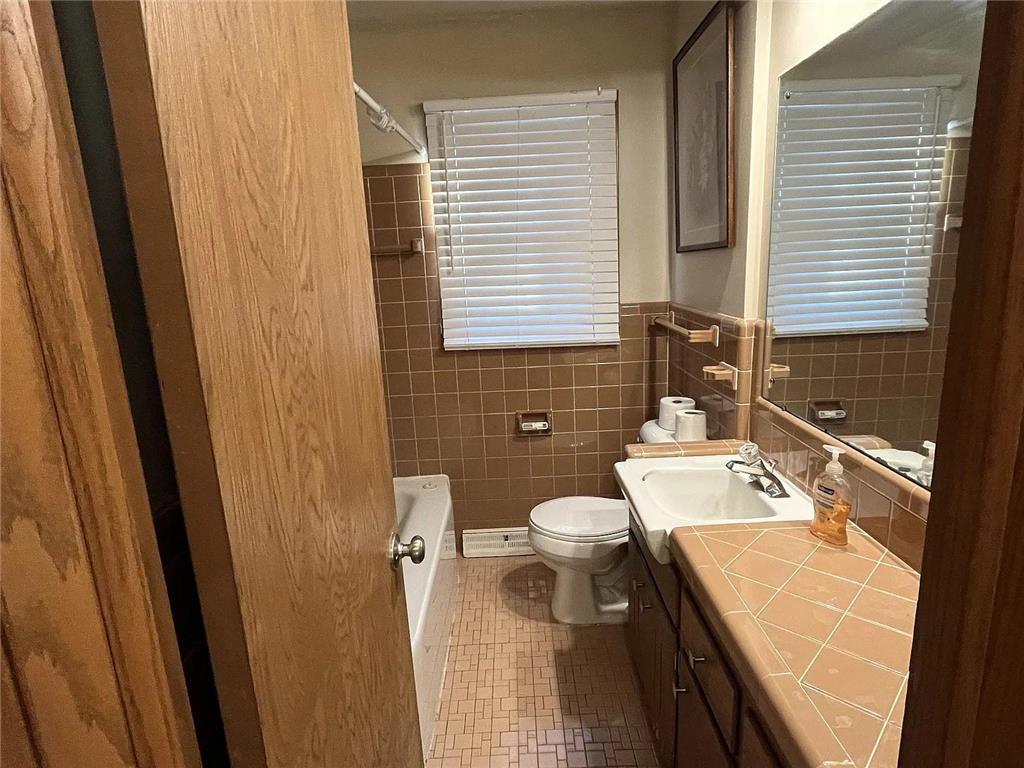 5535 Penn Avenue S Minneapolis MN 55419 6791869 image9