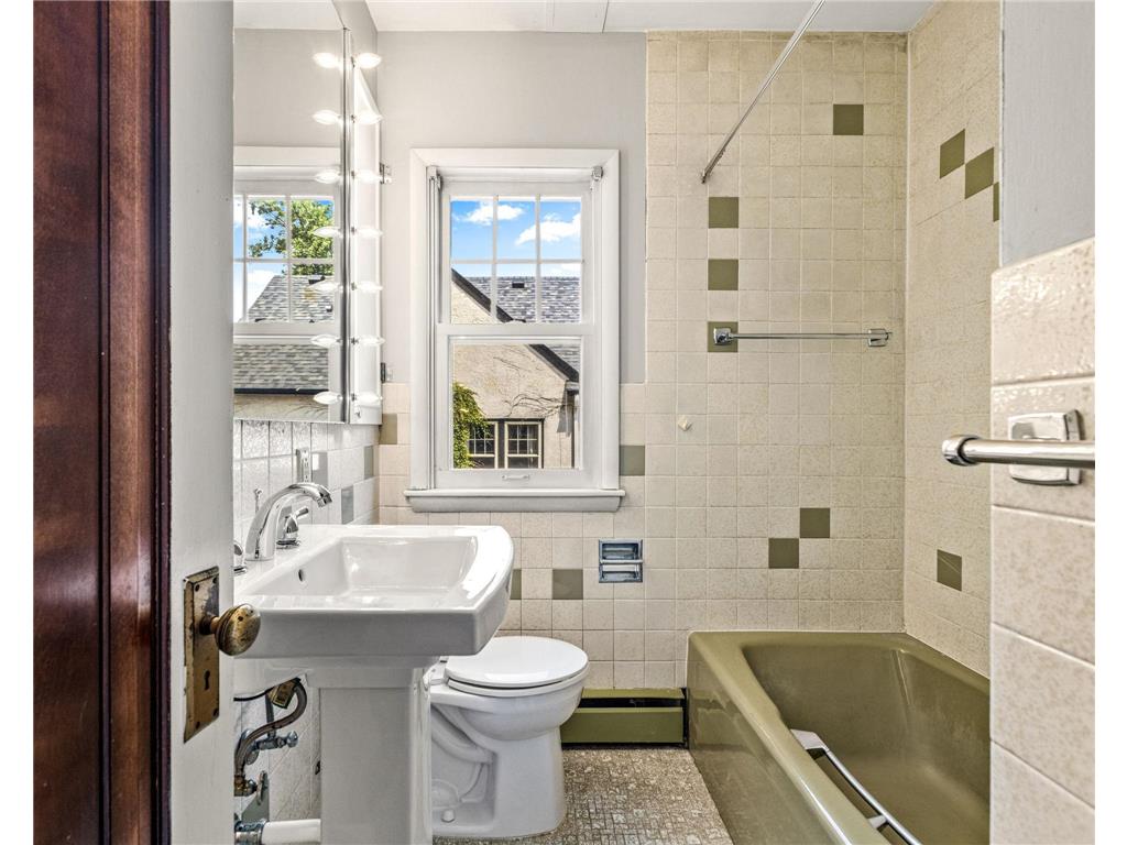 5537 13th Avenue S Minneapolis MN 55417 7099755 image17