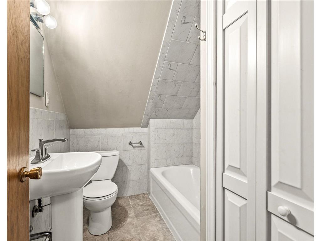 5537 13th Avenue S Minneapolis MN 55417 7099755 image25