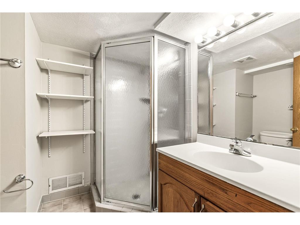 5537 13th Avenue S Minneapolis MN 55417 7099755 image32