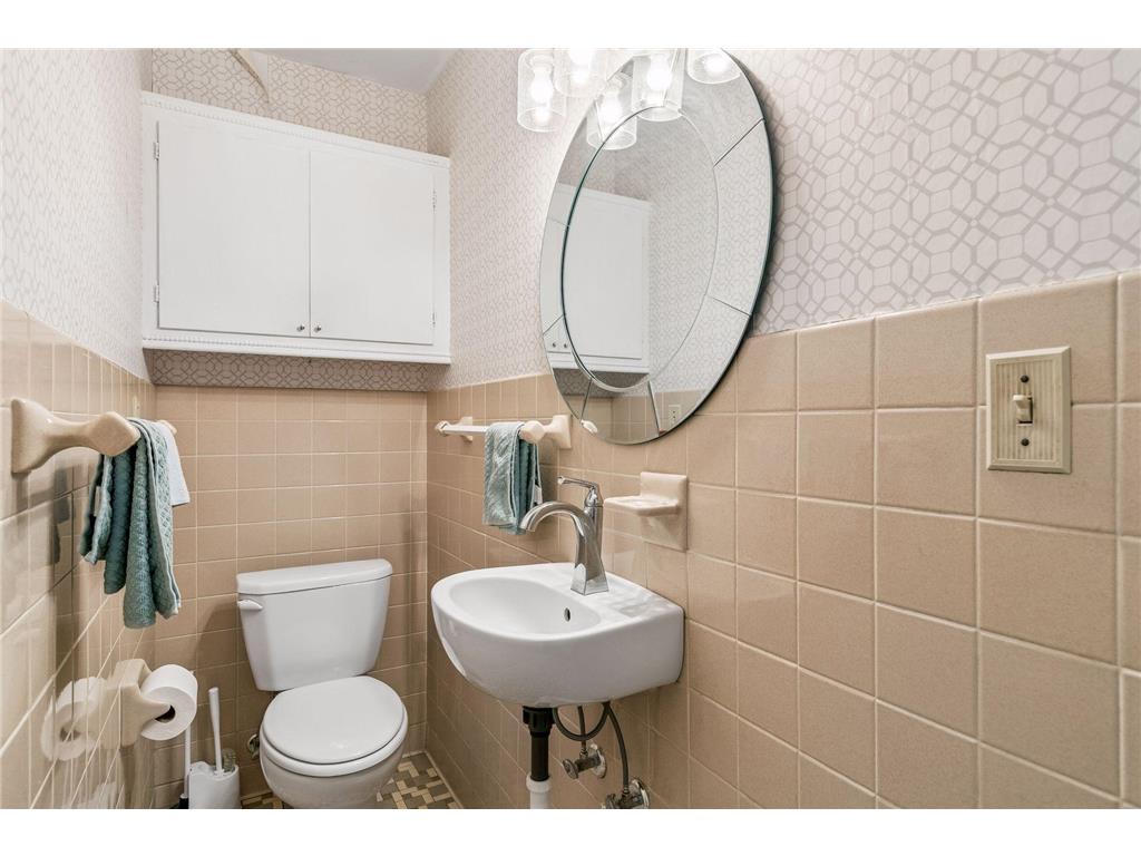 5538 Chicago Avenue Minneapolis MN 55417 7089641 image16
