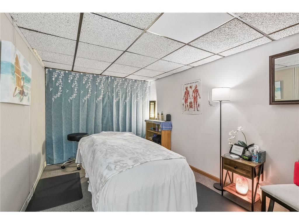 5538 Chicago Avenue Minneapolis MN 55417 7089641 image36